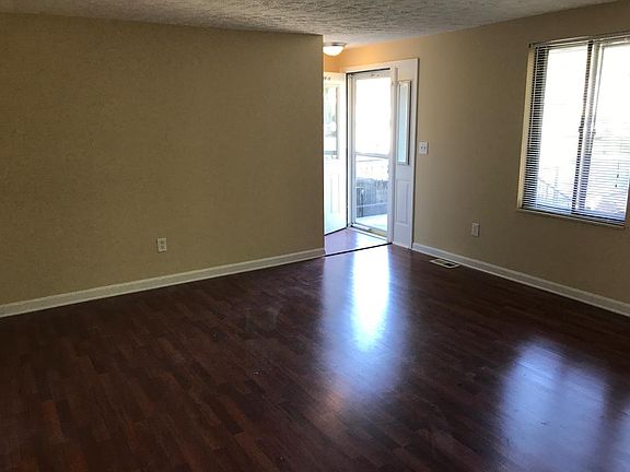 5th image of 3278 Orangeburg Ct