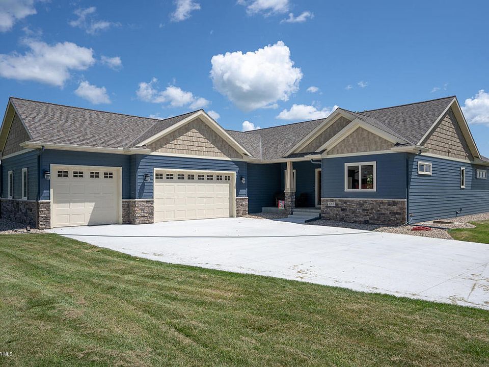 2nd image of 1065 Sarah Cir