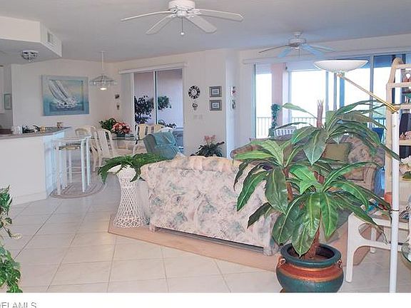 4th image of 133 Vintage Bay Dr Unit 23