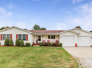 49 Lakeside Villa, Sullivan, IL 61951