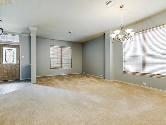 5th image of 2820 Bentwood Way