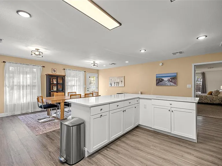 1408 NE 42nd Ave — Photo 25