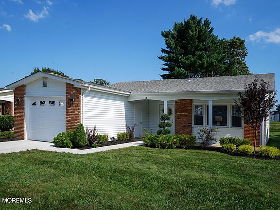 2nd image of 138 Courtshire Drive