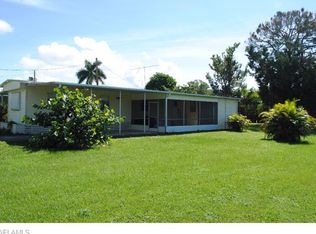 5245 Flamingo Dr, Saint James City, FL 33956
