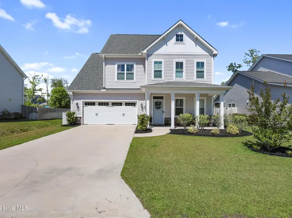 67 Man O War Lane, Hampstead, NC 28443
