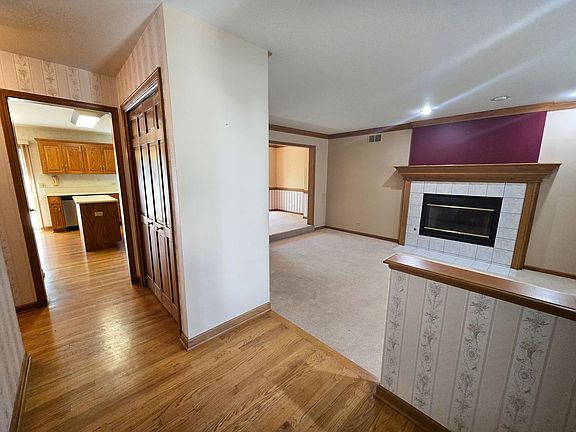 4th image of 2286 Brookside Ln
