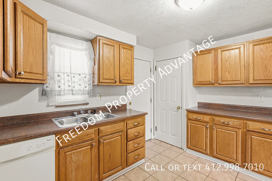 1st image of 2238 Lutz Ave