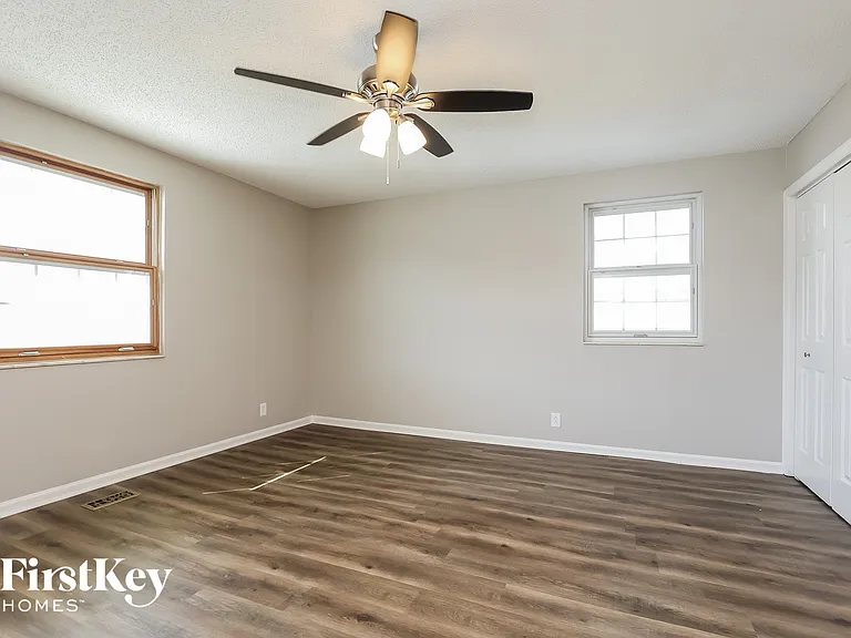 3504 Wood Bridge Dr — Photo 9