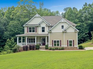 151 W Lake Pass, Newnan, GA 30263