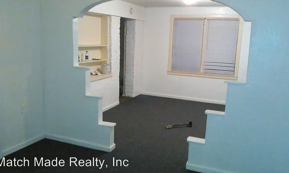 1st image of 2921 Thomas St