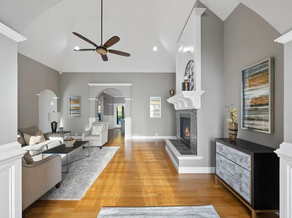 1107 Dovefield Ln, Youngsville, NC 27596
