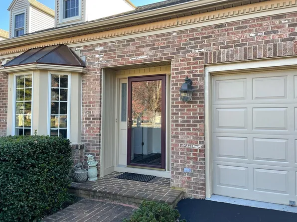 39 Nicolson Dr, Waynesboro, VA 22980