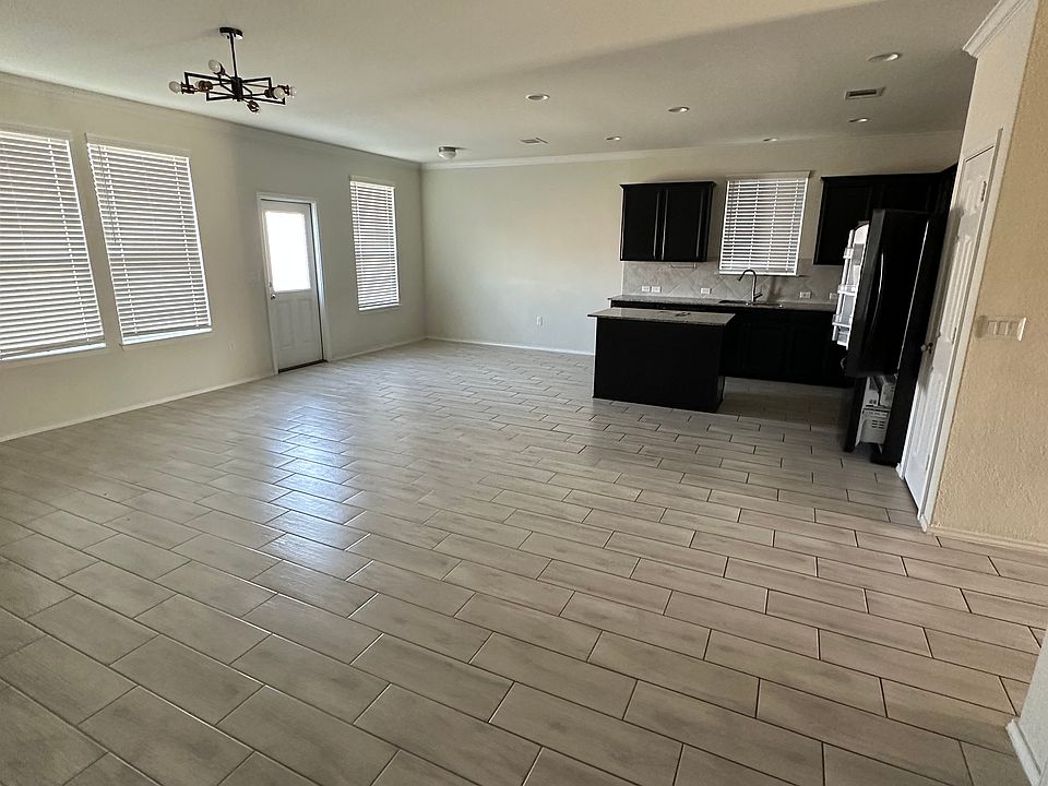 2nd image of 11821 Eragon Dr