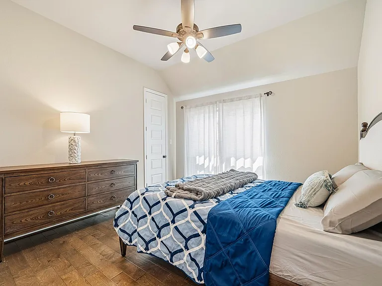 2106 Stargrass Dr — Photo 35