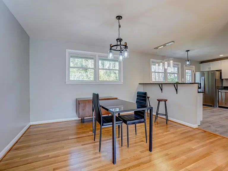 6417 Earlham Dr — Photo 10