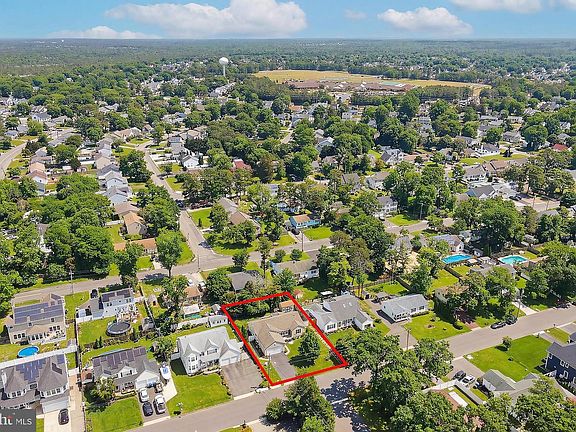 4th image of 112 Gunwale Rd