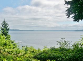 320 Rhododendron Ln, Brinnon, WA 98320