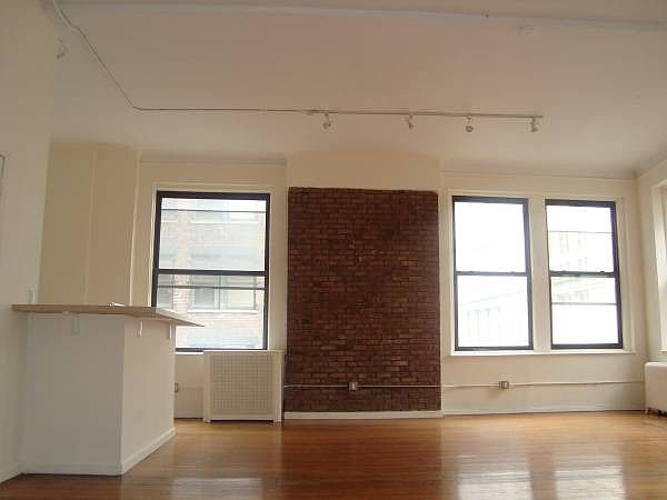 1st image of 12 John St Ph 12
