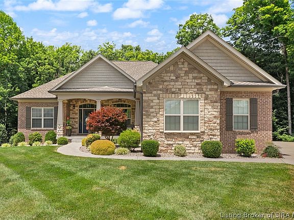 5th image of 8305 Wooded View Court
