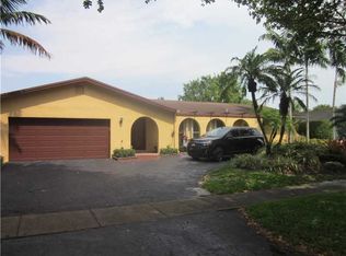 1400 SW 72nd Ave, Plantation, FL 33317