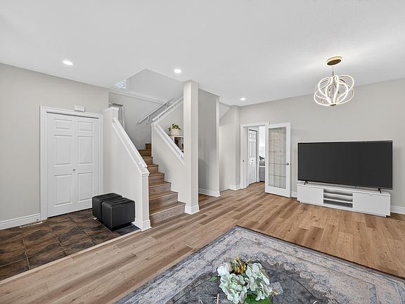 4th image of 19485 66a Ave