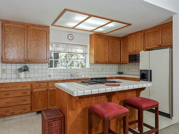 4th image of 12672 Princeton Dr