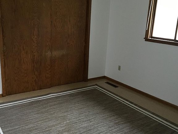 Large 2nd bedroom
