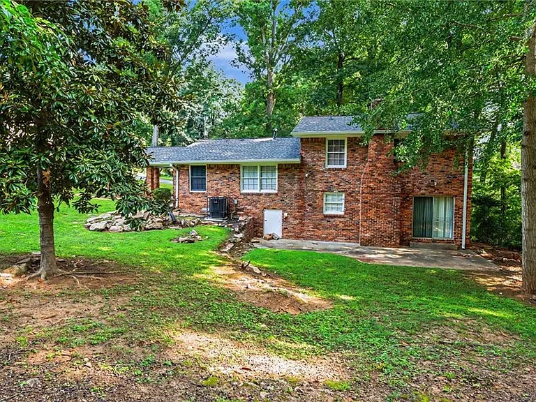 4411 Langdon Dr — Photo 30