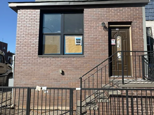 32 Radde Place image 2 of 27