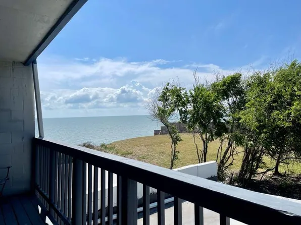 3402 Ocean Dr APT 19, Corpus Christi, TX 78411