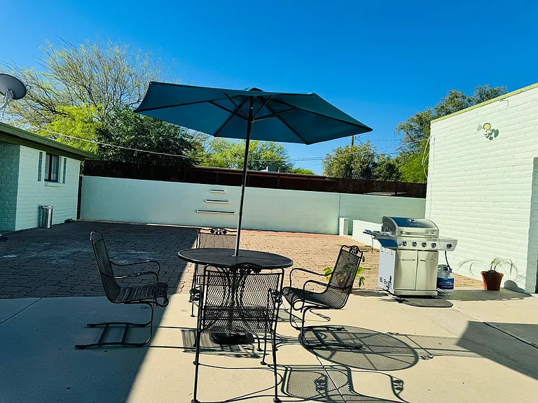 3015 N Wilson Ave — Photo 20