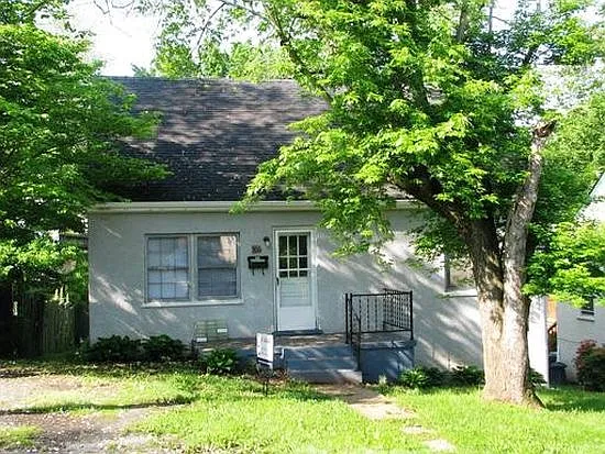 506 Stonehenge Ave photo 1