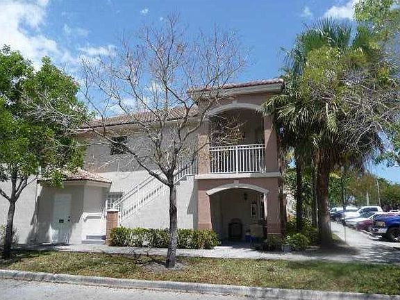 2nd image of 1251 SE 27th St Unit 201