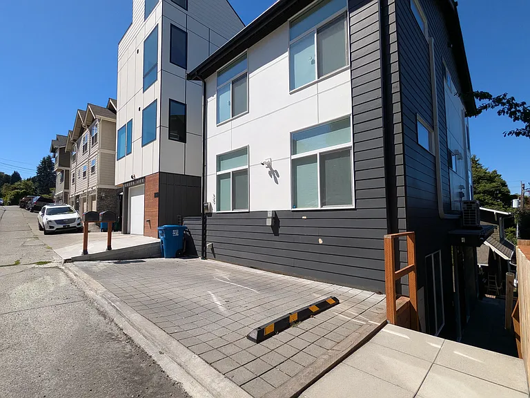 33 W Etruria St — Photo 62