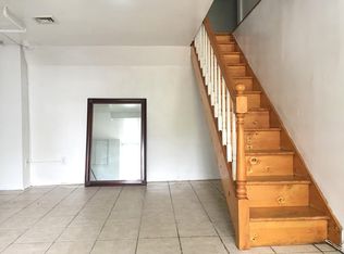 3 Cedar Valley Ln, Huntington, NY 11743