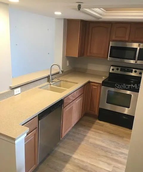 201 W Laurel St #707 — Photo 5