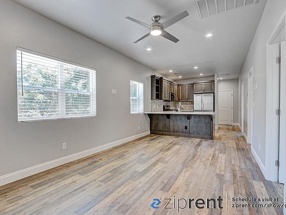 4th image of 1579 53rd St