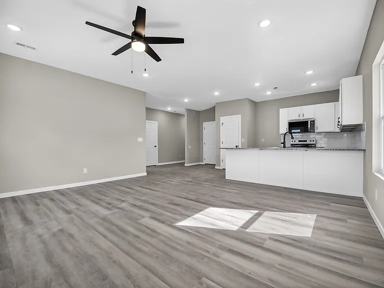 43 Whitley Ln — Photo 18