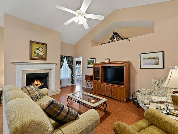 3rd image of 13116 Wind Rose Cir
