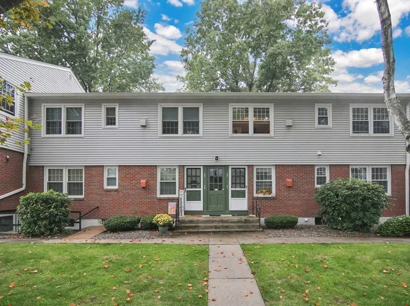 80 Brush Hill Ave APT 33, West Springfield, MA 01089