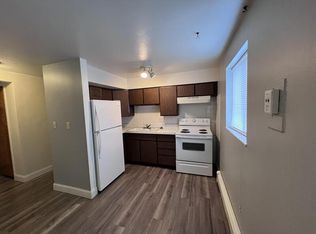 525 W Cook St #1, Springfield, IL 62704