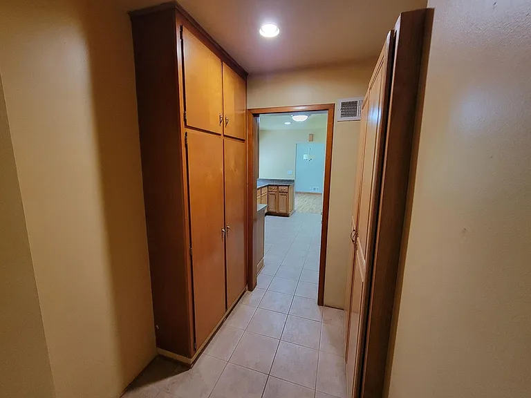 737 Lindberg Dr — Photo 16