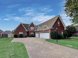 1285 Macon Hall Rd, Cordova, TN 38018