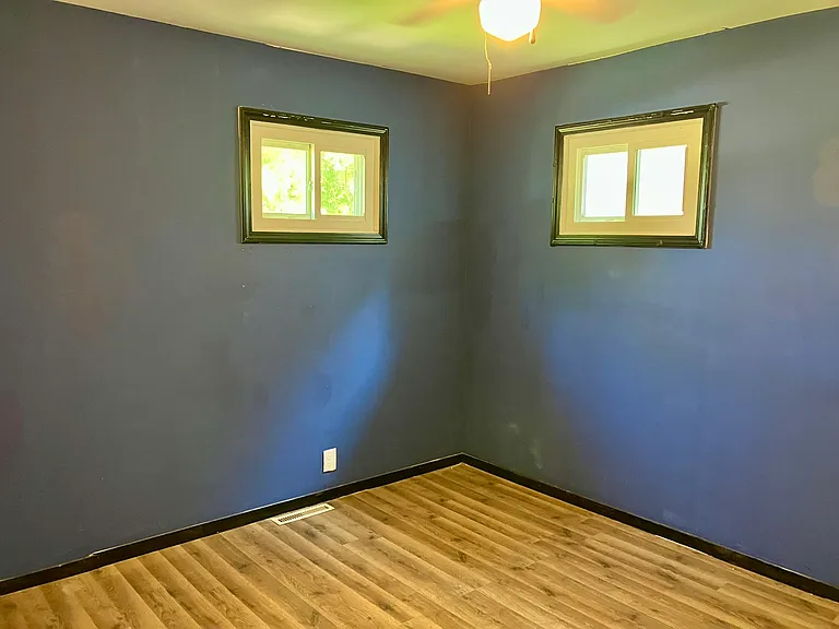 513 E Main St — Photo 9