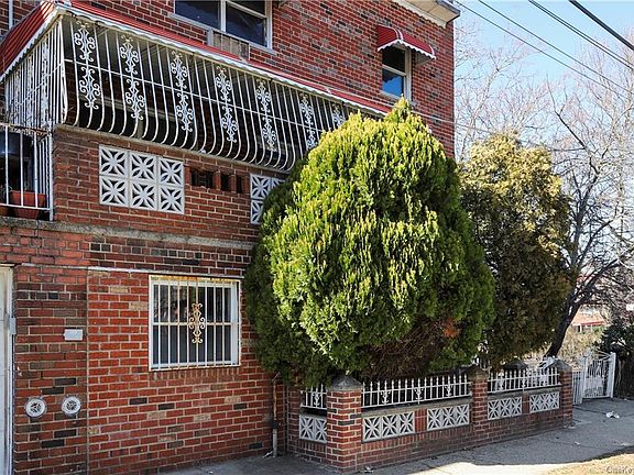 4th image of 2937 Cruger Ave