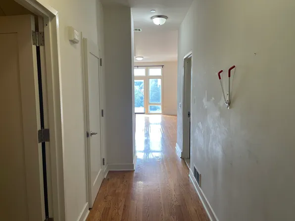 90 Bay Street Landing image 3 of 8