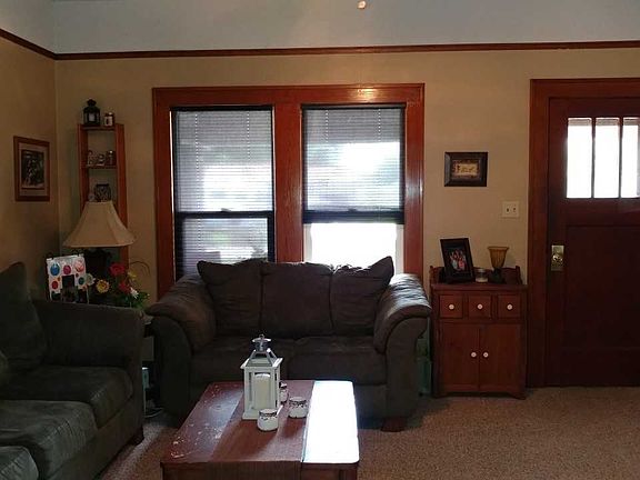 2nd image of 614 19th Ave