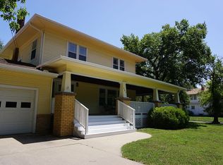 302 Elm St, Marion, KS 66861