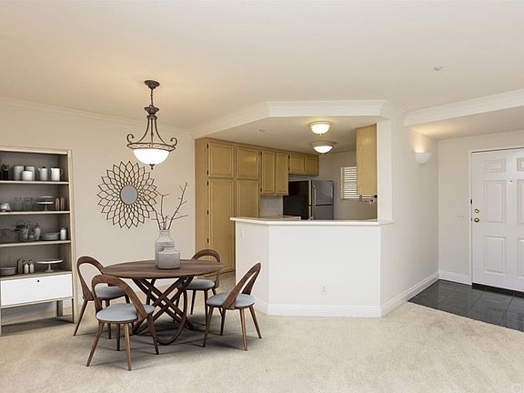 5th image of 11285 Affinity Ct Unit 127
