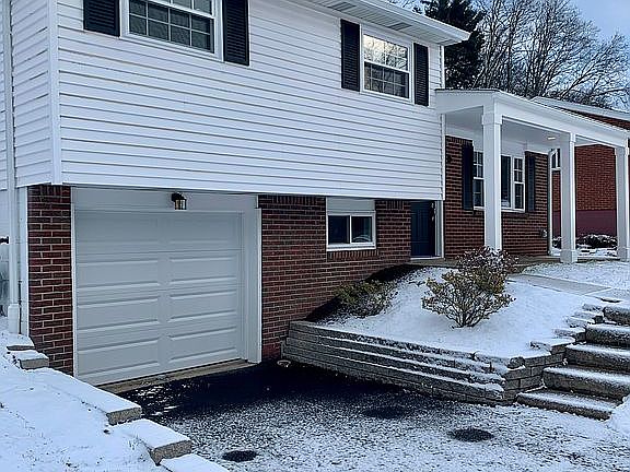 2nd image of 530 Hankey Farms Dr